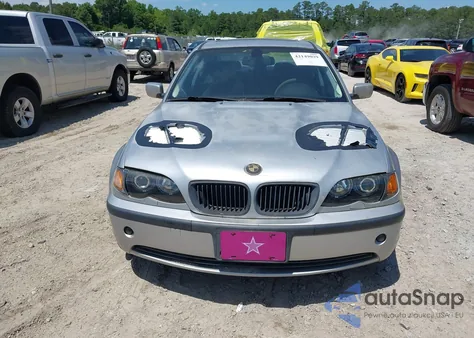2004 BMW 325Xi z USA, uszkodzony, nr VIN WBAEU33454PR08948